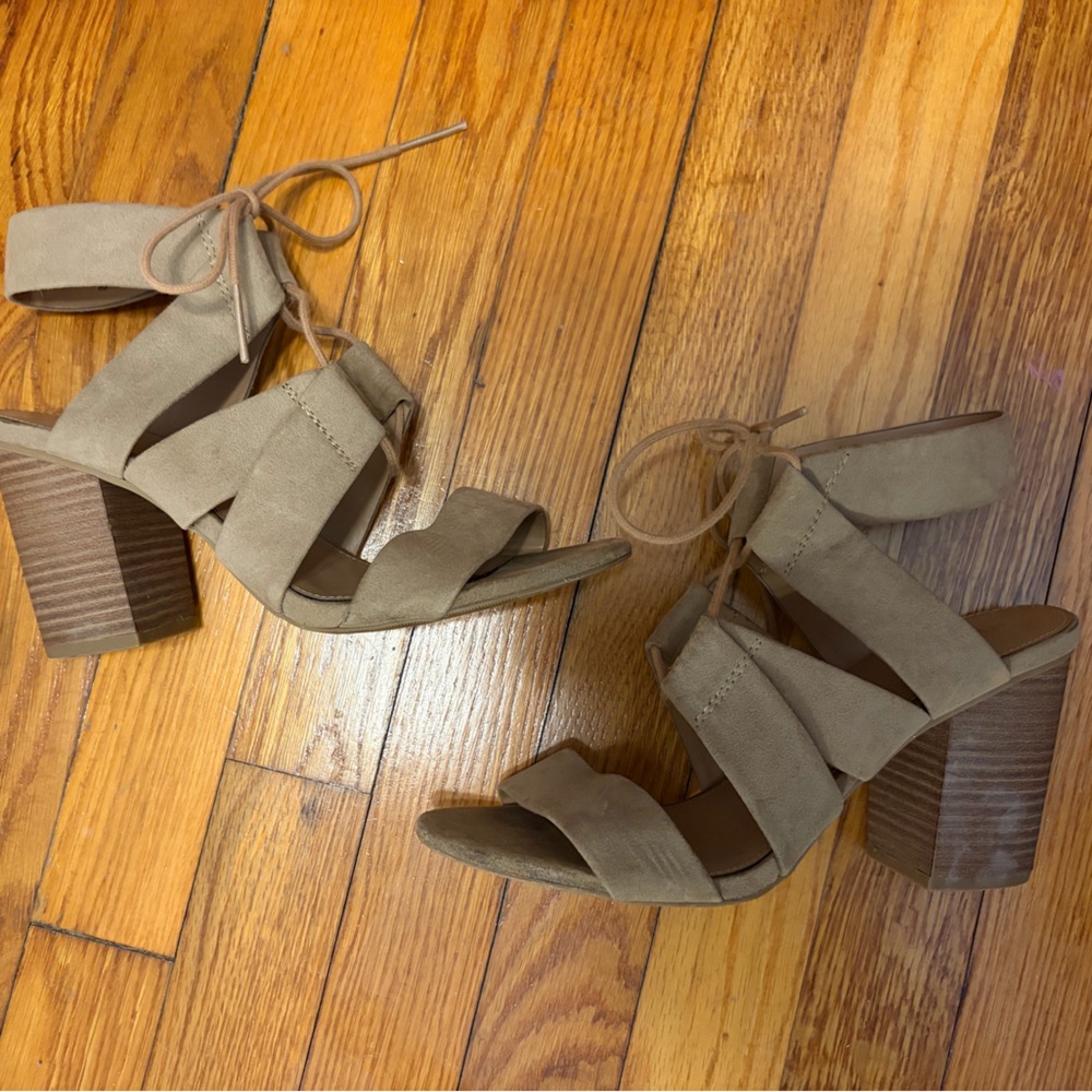 Women's Tan Block Heel Sandals